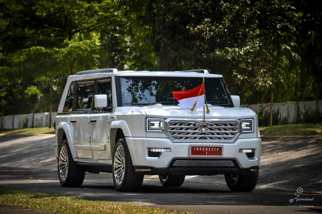 PT_Pindad_-_MV3_Garuda_Limousine_1_resize4