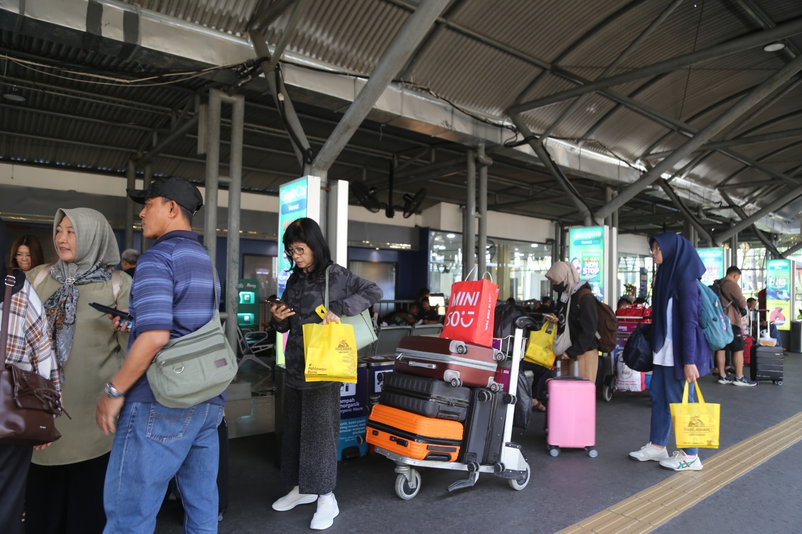 Bagasi Kereta Api