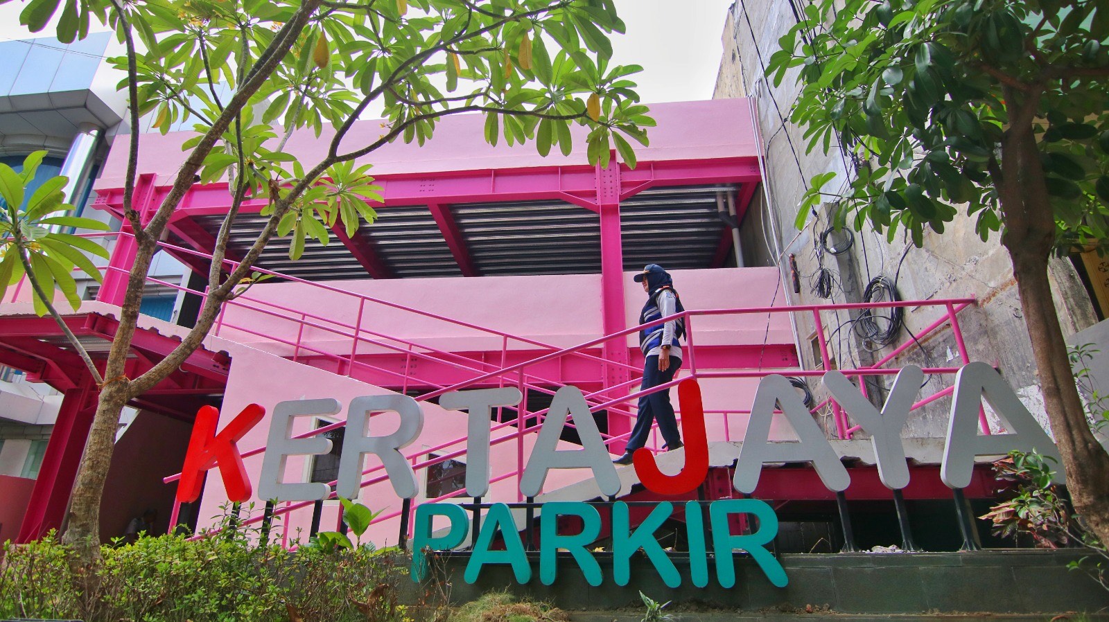 dok. park and ride (1) Park and Ride