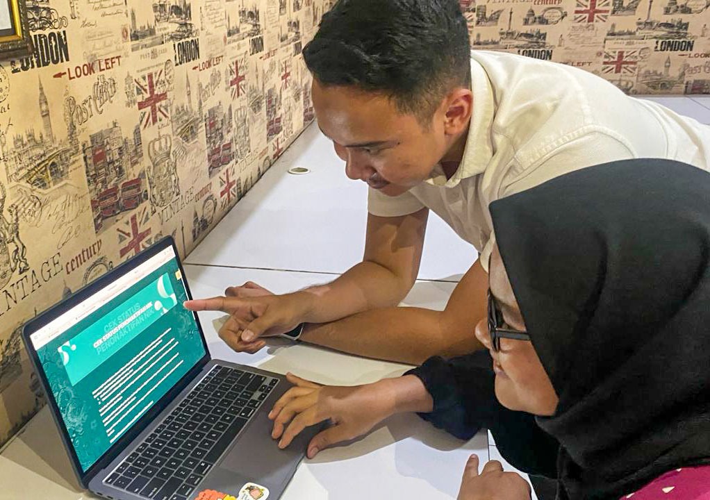ilustrasi warga cek DTSEN di laman resmi pemkot 2026-04-13 at 16.23.34 (3) Pengecekan DTSEN