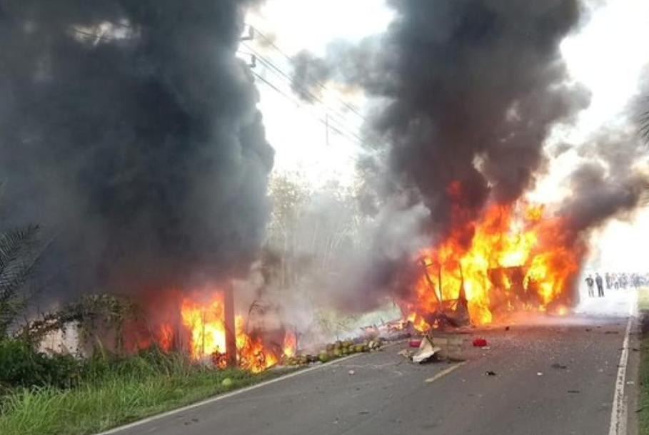 Bus ALS Bus ALS terbakar