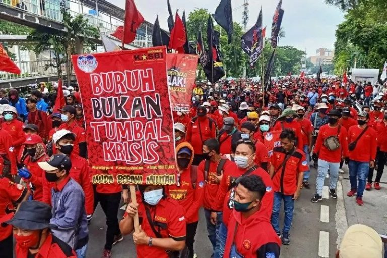 ilustrasi-demo-buruh-768x512 May Day 2026