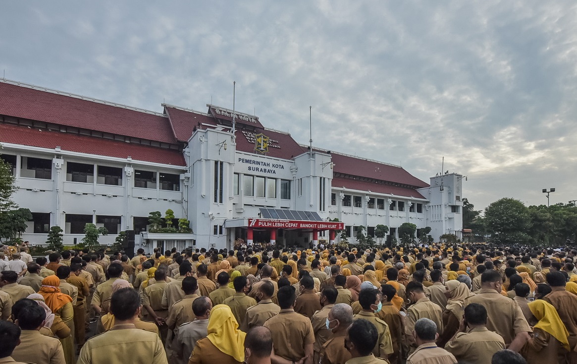 Gaji ke 13 ASN Surabaya
