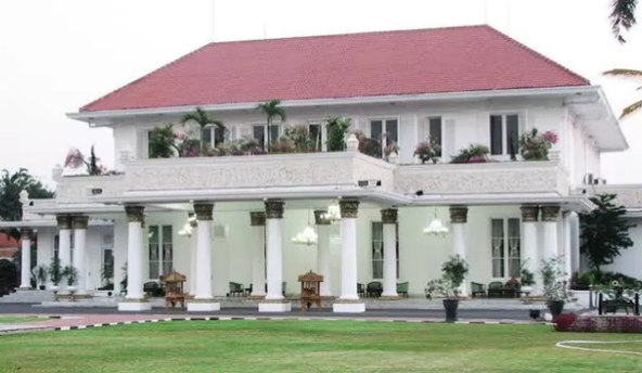 Sejarah Gedung Grahadi
