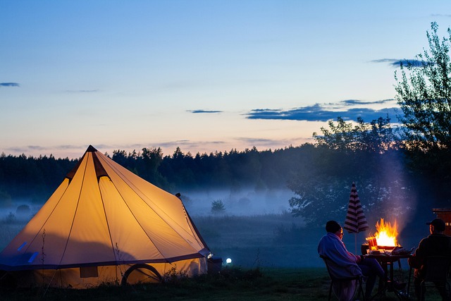 camping-7508225_640 Glamping