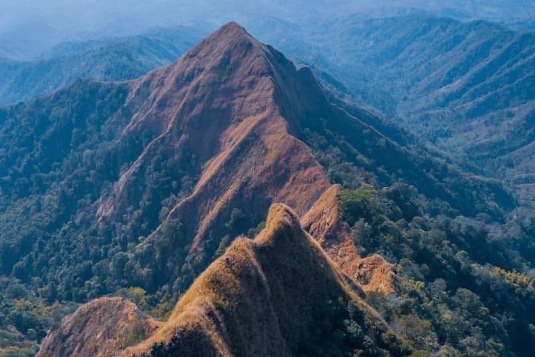 Gunung Piramid
