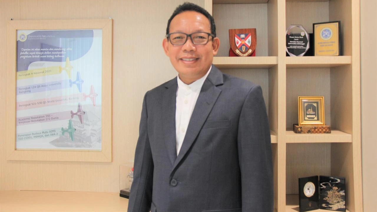 Profesor di Surabaya