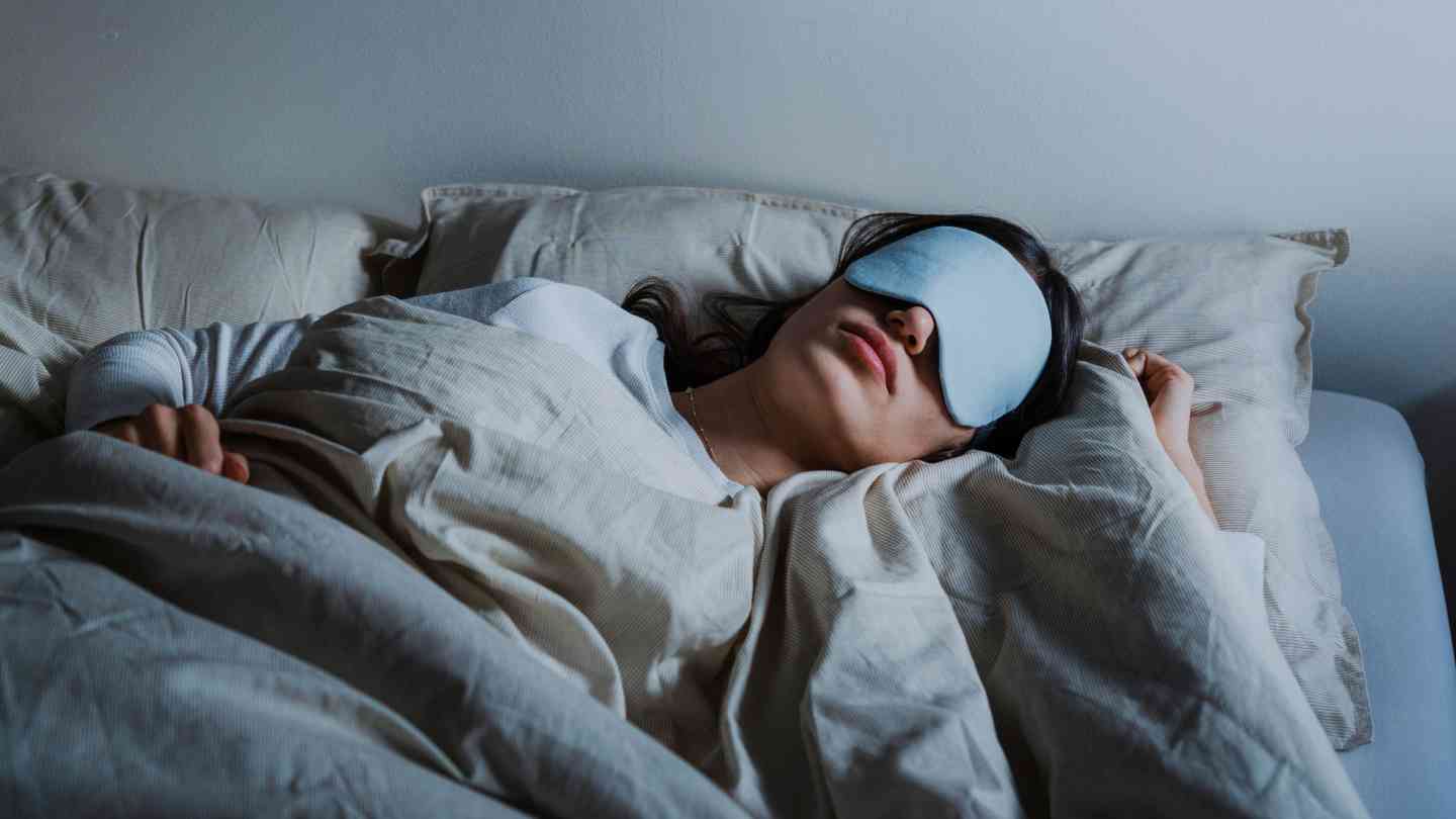 Sleepmaxxing