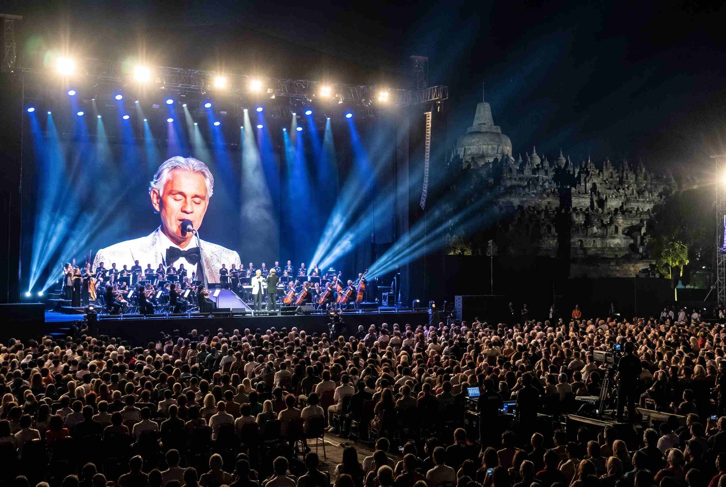 Konser Andrea Bocelli 1