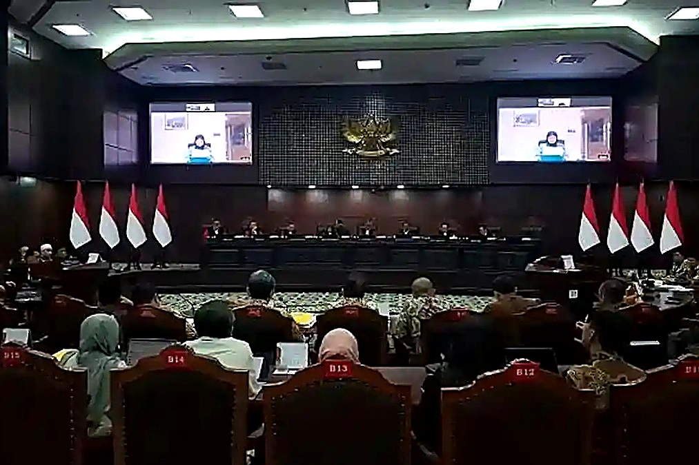 Sidang Ijazah Gibran