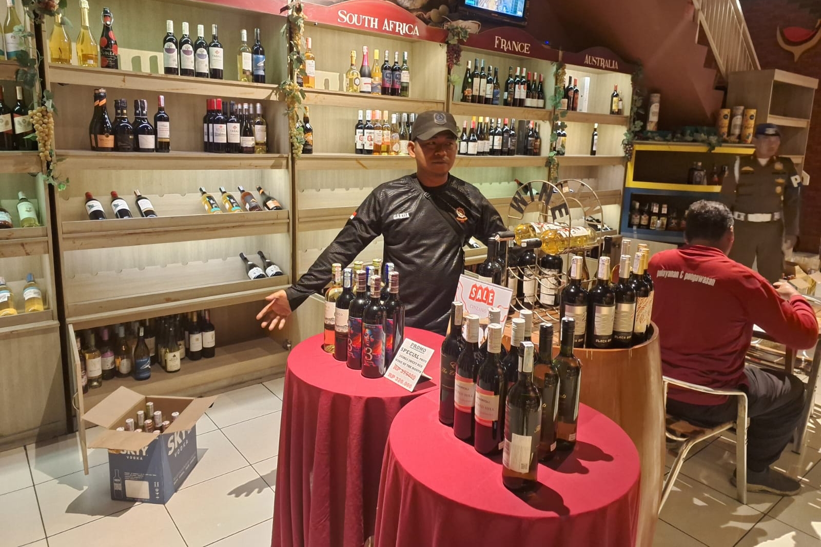 Penjualan miras di Surabaya